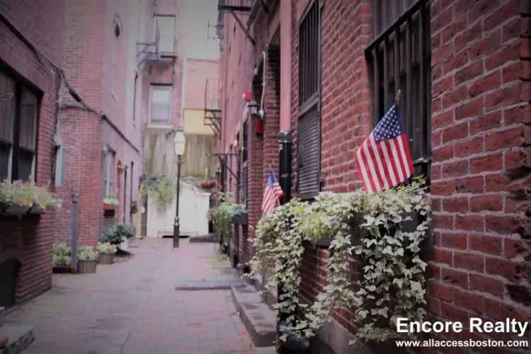 Rent Two Bedroom Apartment in Historic Beacon Hill with Modern Amenities