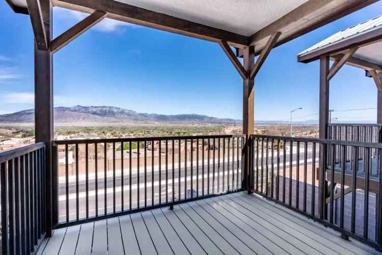 Rent Spacious Town Homes with Stunning Views in Rio Rancho