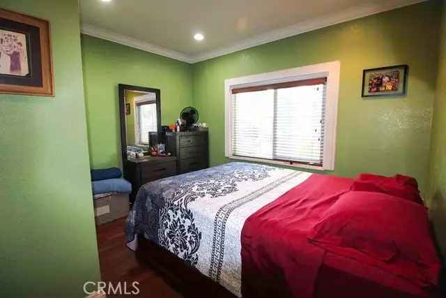 House For Sale in 3318, Compton Avenue, Los Angeles, California