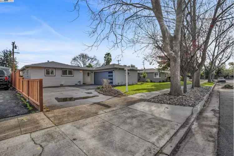 Buy Home in Willow Glen with Modern Features and Spacious Layout