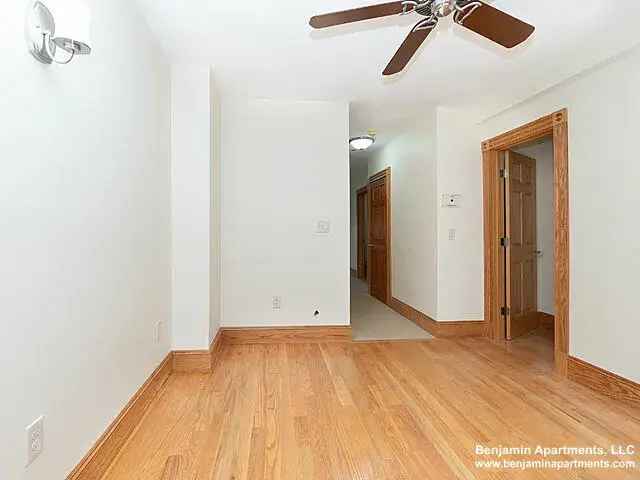 Rent Apartment Unit in Beacon Hill with 2 Bedrooms and Modern Features