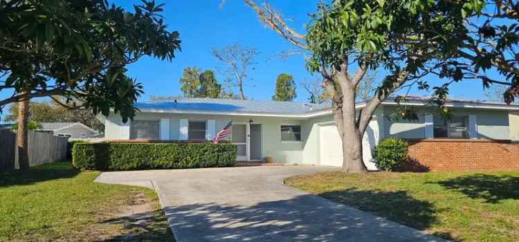 Rent Beautiful 3 Bedroom Home in Clearwater with Florida Room