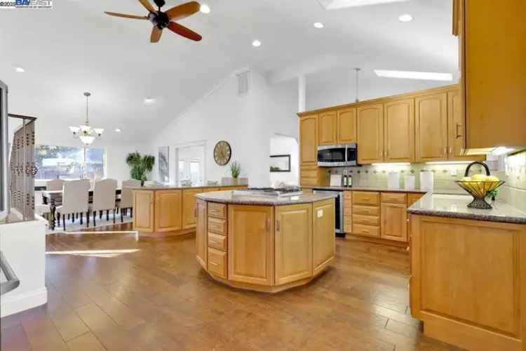 Buy House in Pleasanton with 6 Bedrooms and Gourmet Kitchen