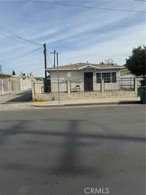 House For Sale in 7914, Beach Street, Firestone Park, California