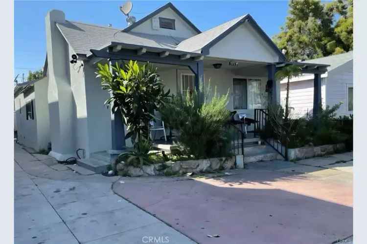 Invest in Multi Family Property with 2 Units in Los Angeles Near Parks