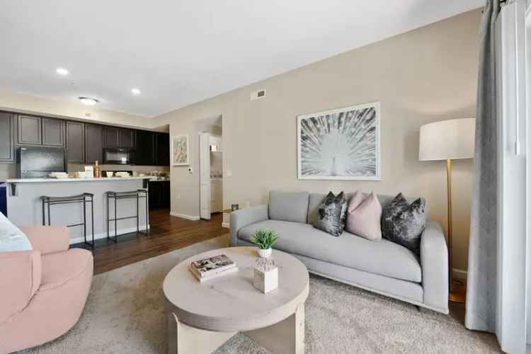 Rent Apartments in Lawndale Commons with Exceptional Amenities