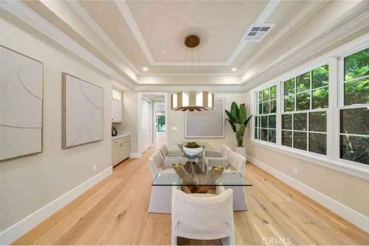 Luxury buy house in North Arcadia with spacious layout and modern amenities