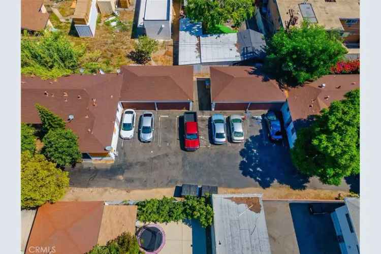 Buy Multifamily Building in NoHo Arts District with 4 Units and Yards