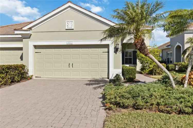 House For Sale in 4891, Maymont Park Circle, Bradenton, Florida