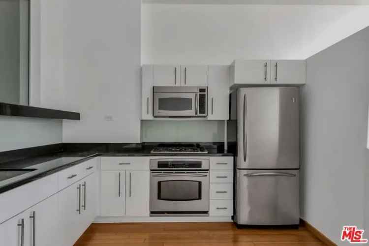 House For Sale in 1100, Wilshire Boulevard, Los Angeles, California