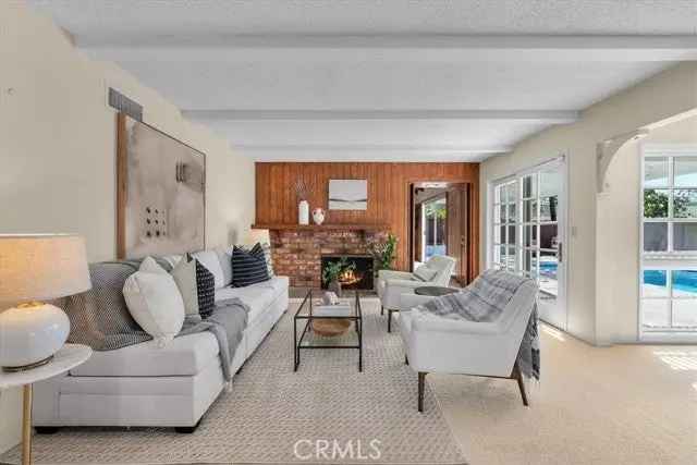 House For Sale in Los Alamitos, California