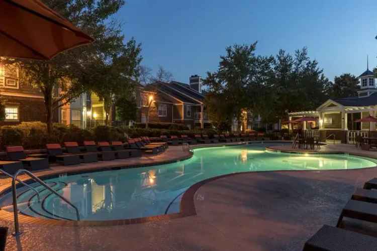 Rent Luxury Apartments Near 36 Hole Golf Course in Franklin