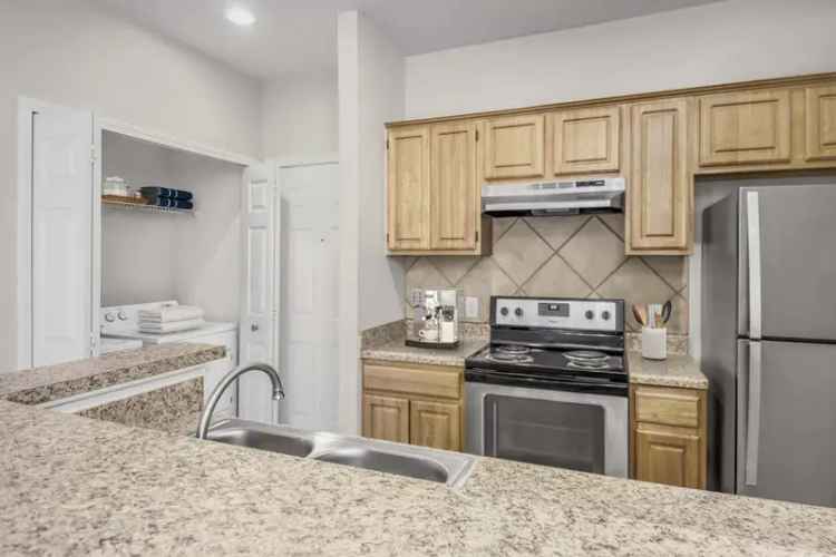 Rent Apartments in Peachtree City with Resort-Style Amenities