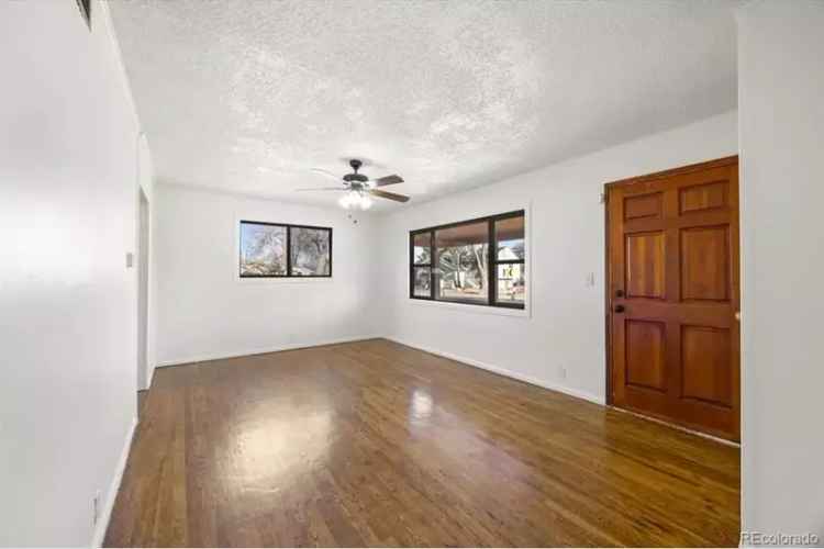 House For Sale in 2125, South Corona Avenue, Colorado Springs, Colorado