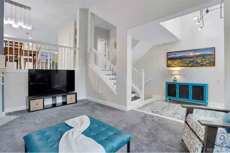 luxury buy townhouse in DTC with stunning views and modern finishes