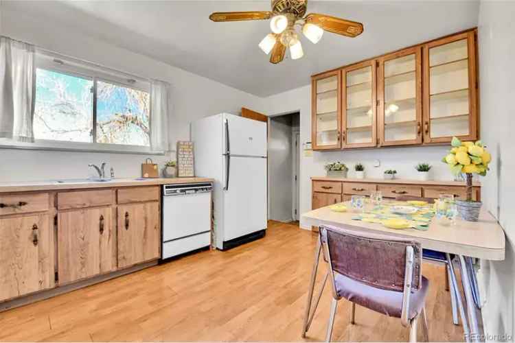 House For Sale in 5505, Tucson Street, Denver, Colorado