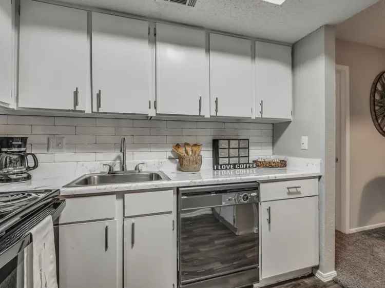 Rent Apartments in North West OKC with Great Features and Amenities