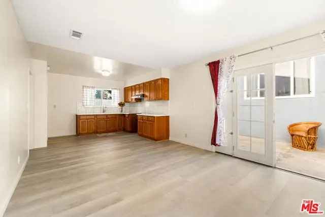 House For Sale in 5244, Hub Street, Los Angeles, California