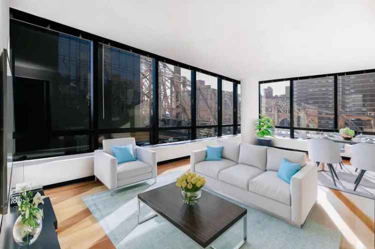 Rent Luxury Apartment Unit in Lenox Hill with Pool and Gym