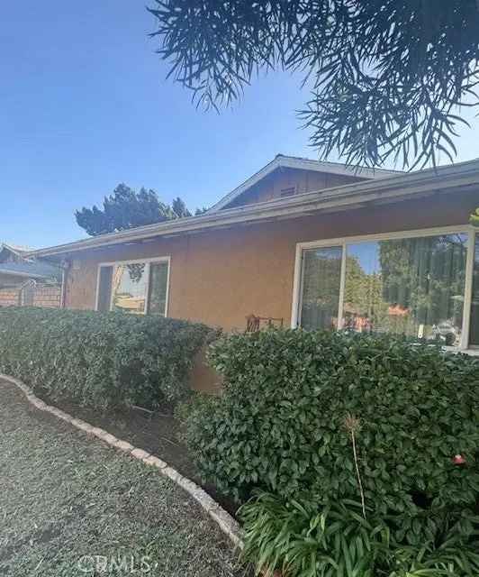 House For Sale in 745, Shalimar Drive, Costa Mesa, California