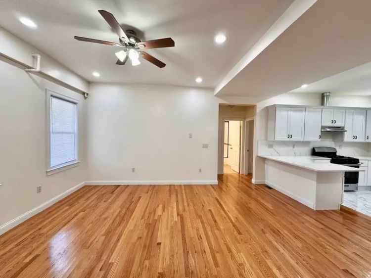 Rent 3 Bedroom Apartment in Shawmut Dorchester with Spacious Features