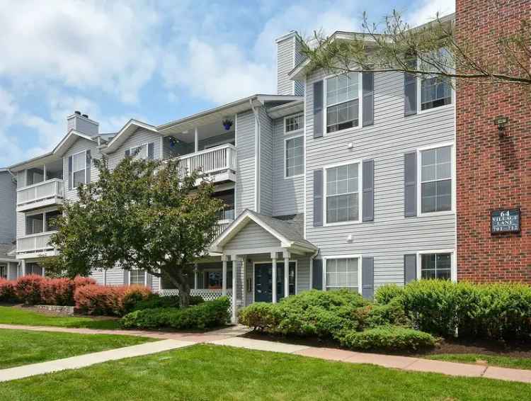 Rent Apartments at The Village at Wethersfield with Pool and Fitness Center