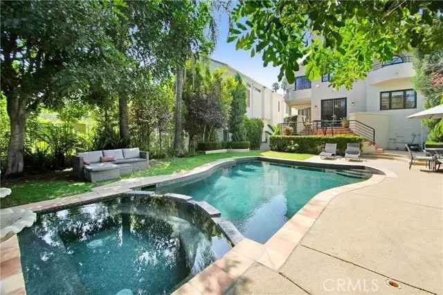 House For Sale in 14057, Valley Vista Boulevard, Los Angeles, California