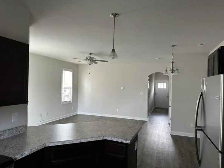 Rent New Townhouse 3 Bedrooms 3 Baths Near Beaches and Shopping