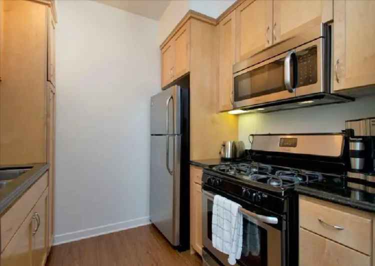 Rent Apartments in Santa Monica with Modern Upgrades and Amenities