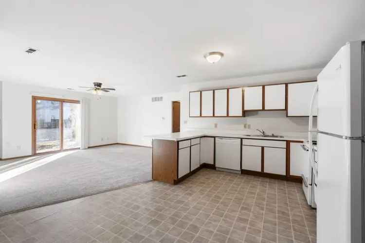 Rent Apartments in Fairfield Heights with Large Kitchens and Green Space