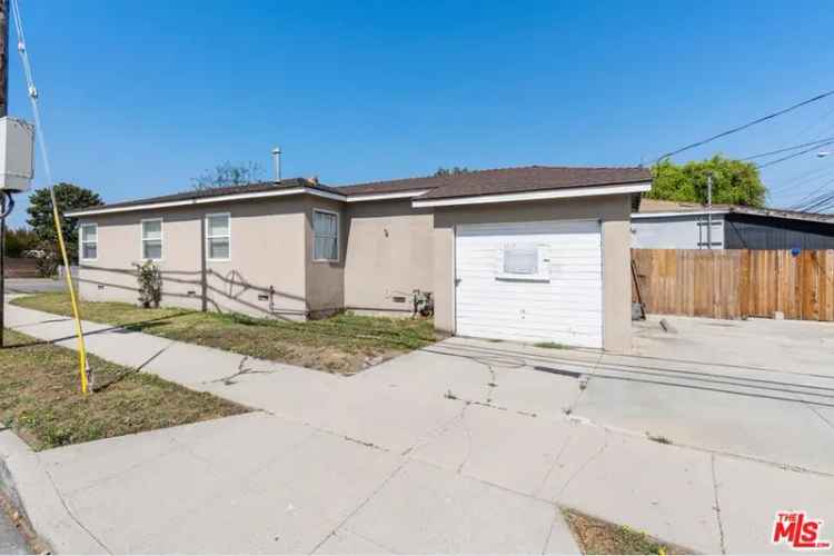 Single Family Home for Sale in Culver City with Modern Features