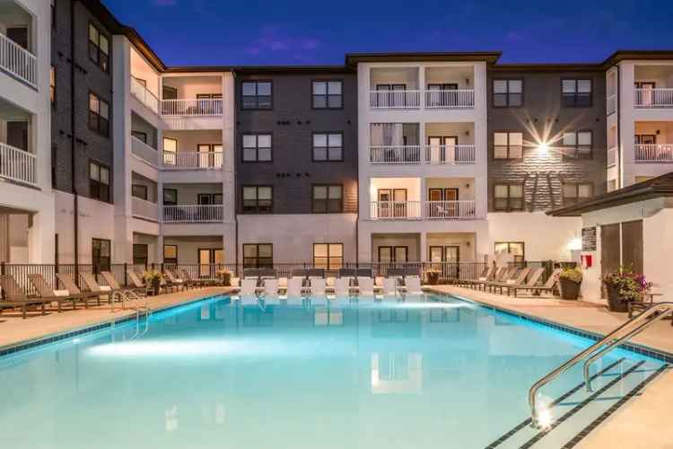 Rent Apartments in East Nashville with Great Amenities