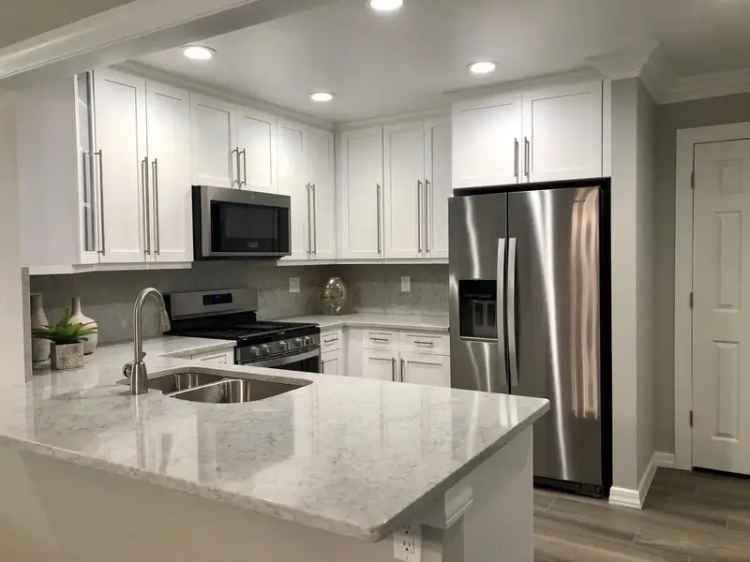 Rent Spacious Townhomes and Apartments in Westbury with Modern Features