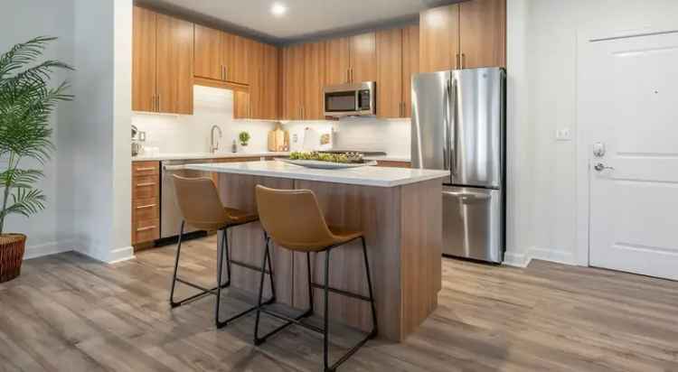 Rent Apartments in Arlington with Resort Style Amenities and Skyline Views