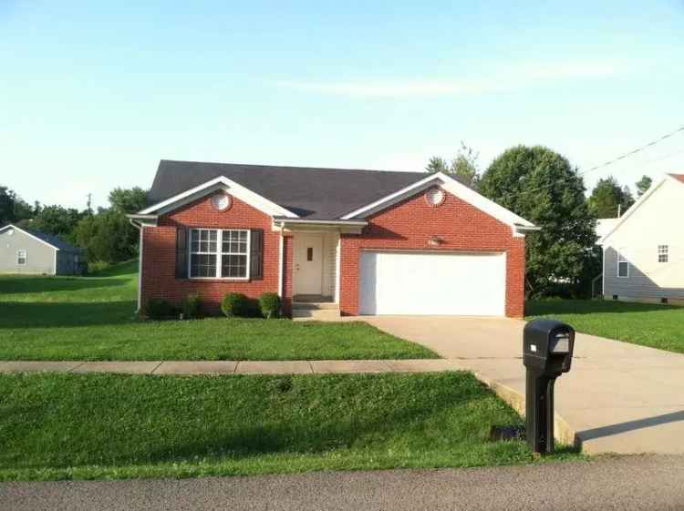 Rent a 3 Bedroom House in Radcliff with Open Floor Plan and Garage