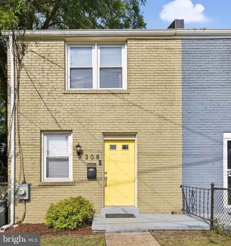 House For Sale in 308, 63rd Street Northeast, Washington, District of Columbia