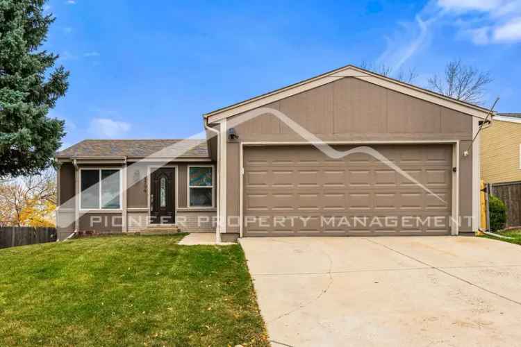 House for Rent in Arvada CO with 4 Bedrooms and Spacious Yard