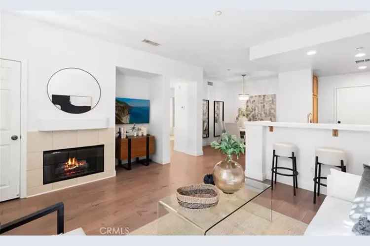 Rent a One Story Home in Irvine with Courtyard and Greenbelt Views