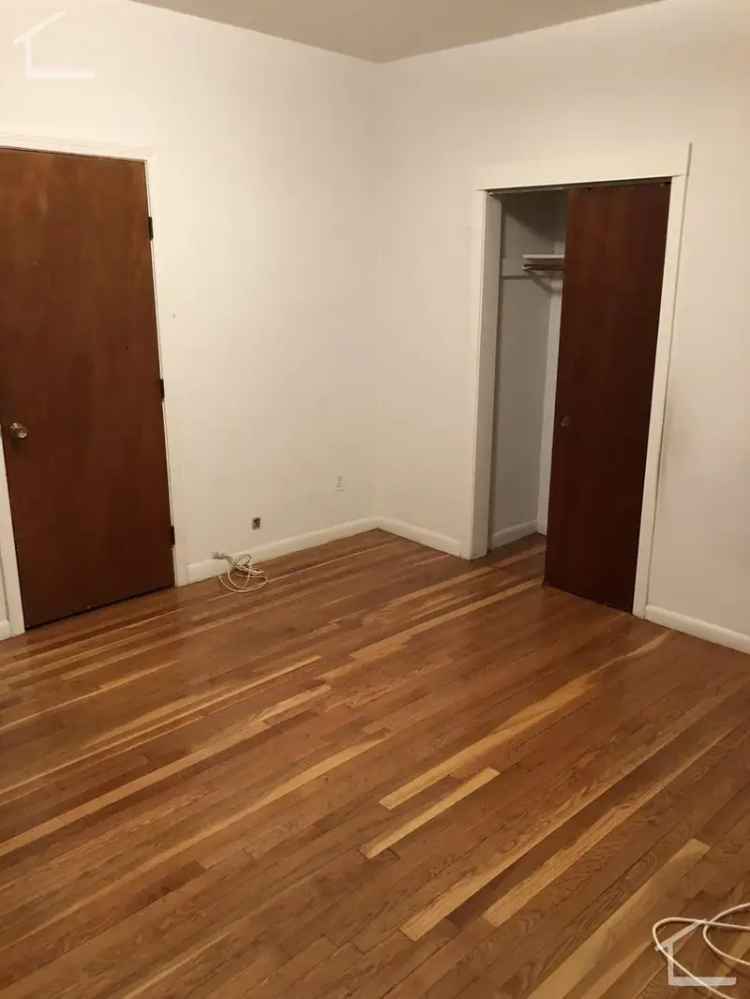 Rent Apartment Unit with 1 Bedroom and 1 Bathroom