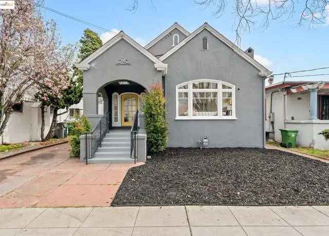 Buy Home in Oakland Havenscourt District with Spacious Backyard and Bonus Room