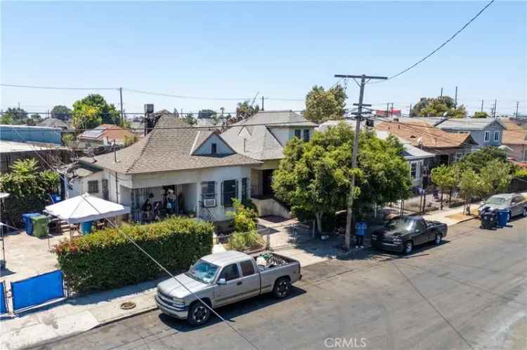 House For Sale in 450, East 31st Street, Los Angeles, California