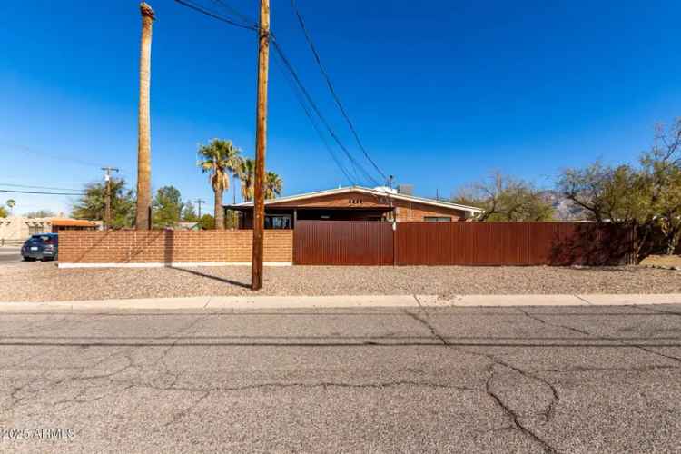 Invest in a Mid Century Modern Fourplex Near University of Arizona