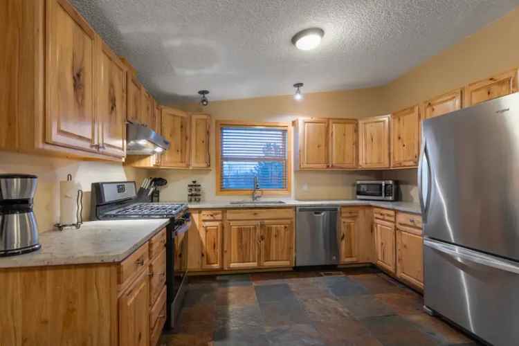 Rent Cozy Cabin with 6 Bedrooms in Estes Park Colorado with Mountain Views