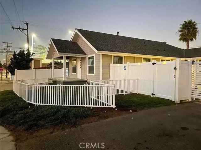 House For Sale in 1780, Anaheim Avenue, Costa Mesa, California