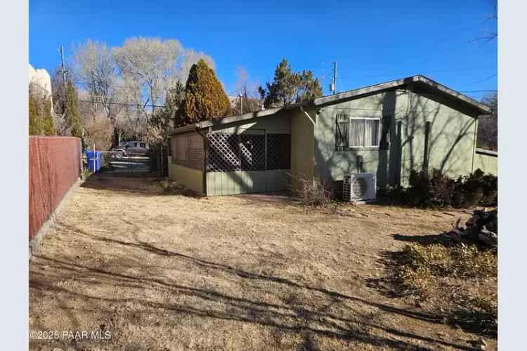 Cozy home for rent near YRMC and Prescott High School with privacy features