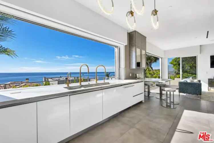 Long Term Rent Coastal Beach Home in Malibu with Luxury Features