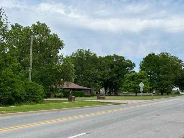 Land For Sale in 3509, East Central Avenue, Bentonville, Arkansas