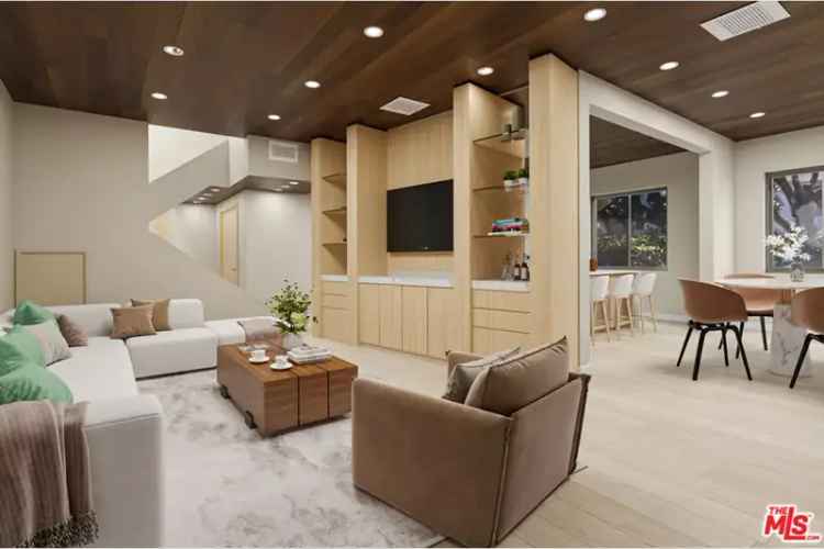 House For Sale in 2429, Century Hill, Los Angeles, California