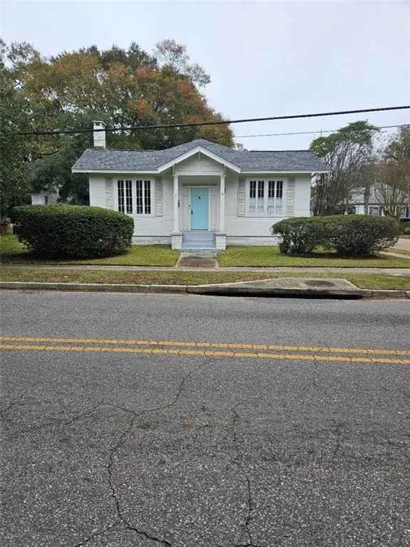 Rent a beautifully modernized cottage in Midtown with charming features