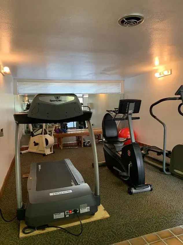 Rent Spacious 2 Bedroom Apartments with Amenities in Westwood Los Angeles